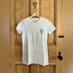 Women’s large white tshirt